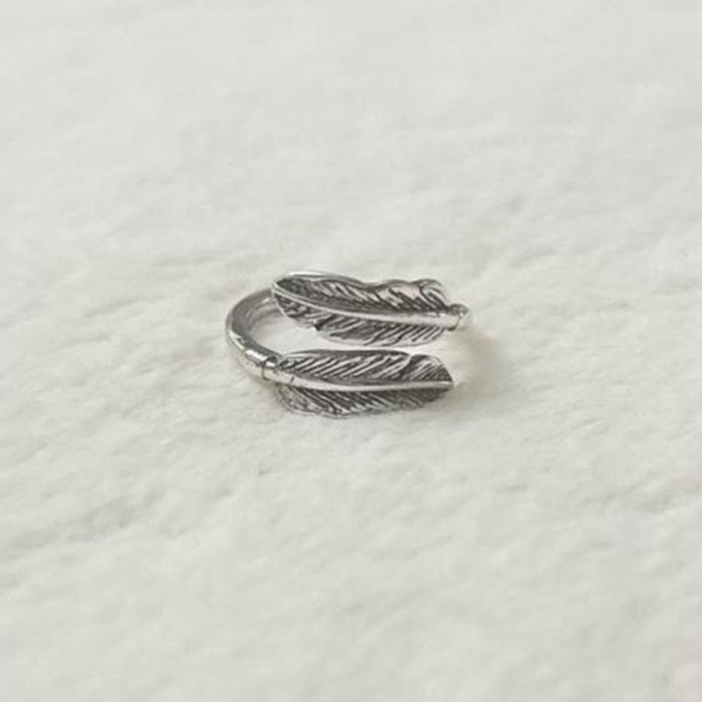 5/$15 🩷 MUST BUNDLE Silver Feather Double-Leaf Wrap Ring - Picture 3 of 5